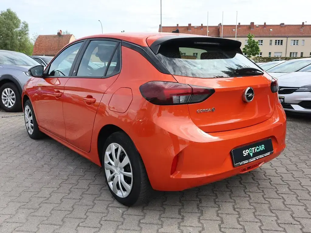 Usata Opel Corsa-e Edition 100 kW (136 CV) 2022 Arancione Utilitaria