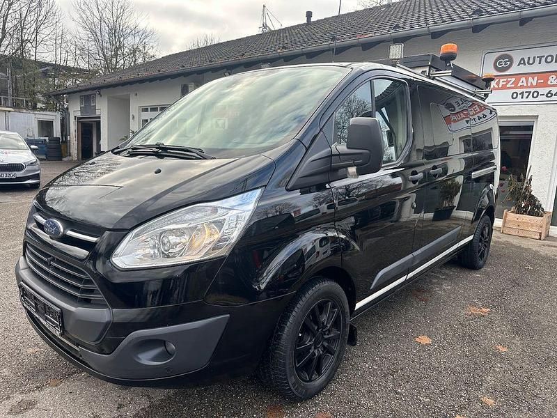 Schwarz Gebraucht 2018 Ford Tourneo Trend Van / Kleinbus | 18.900 € (Superpreis) - Bild 1/4