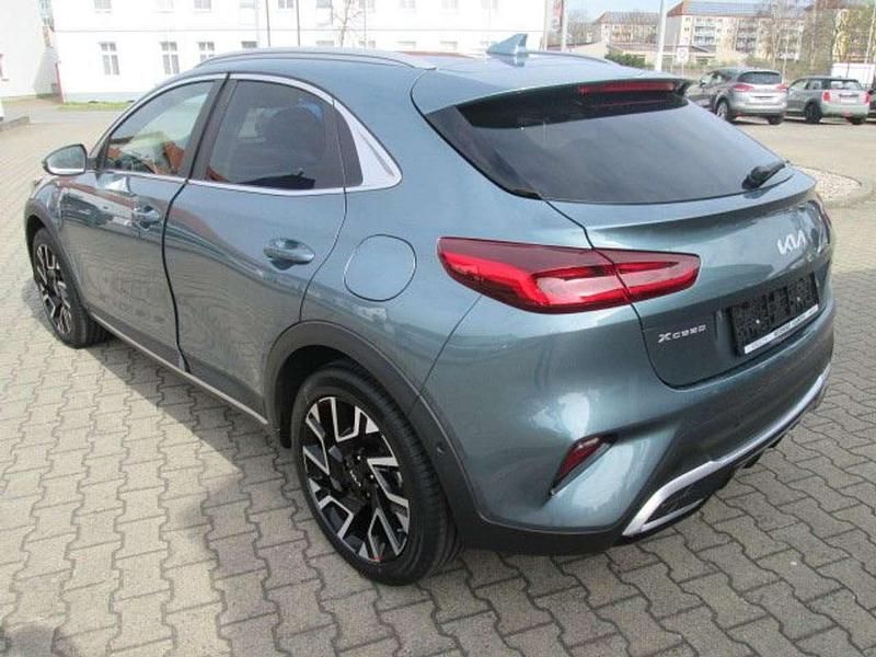 Gebraucht Kia XCeed Platinum Edition 105 PS (77 kW) 2024 (usg) yucca steel grey m SUV