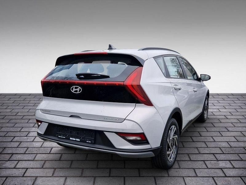 Neu Hyundai Bayon Trend 101 PS (74 kW) 2025 Grau / SUV