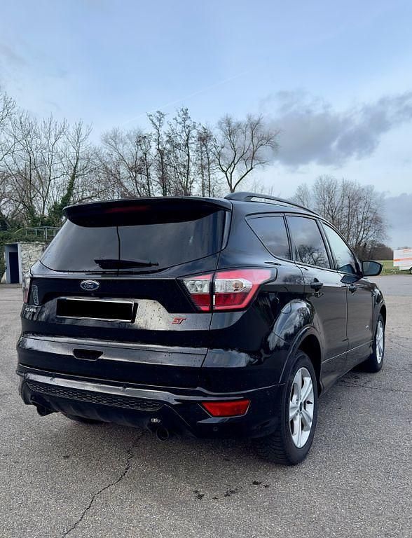 Gebraucht Ford Kuga ST-Line 180 PS (132 kW) 2018 Schwarz SUV