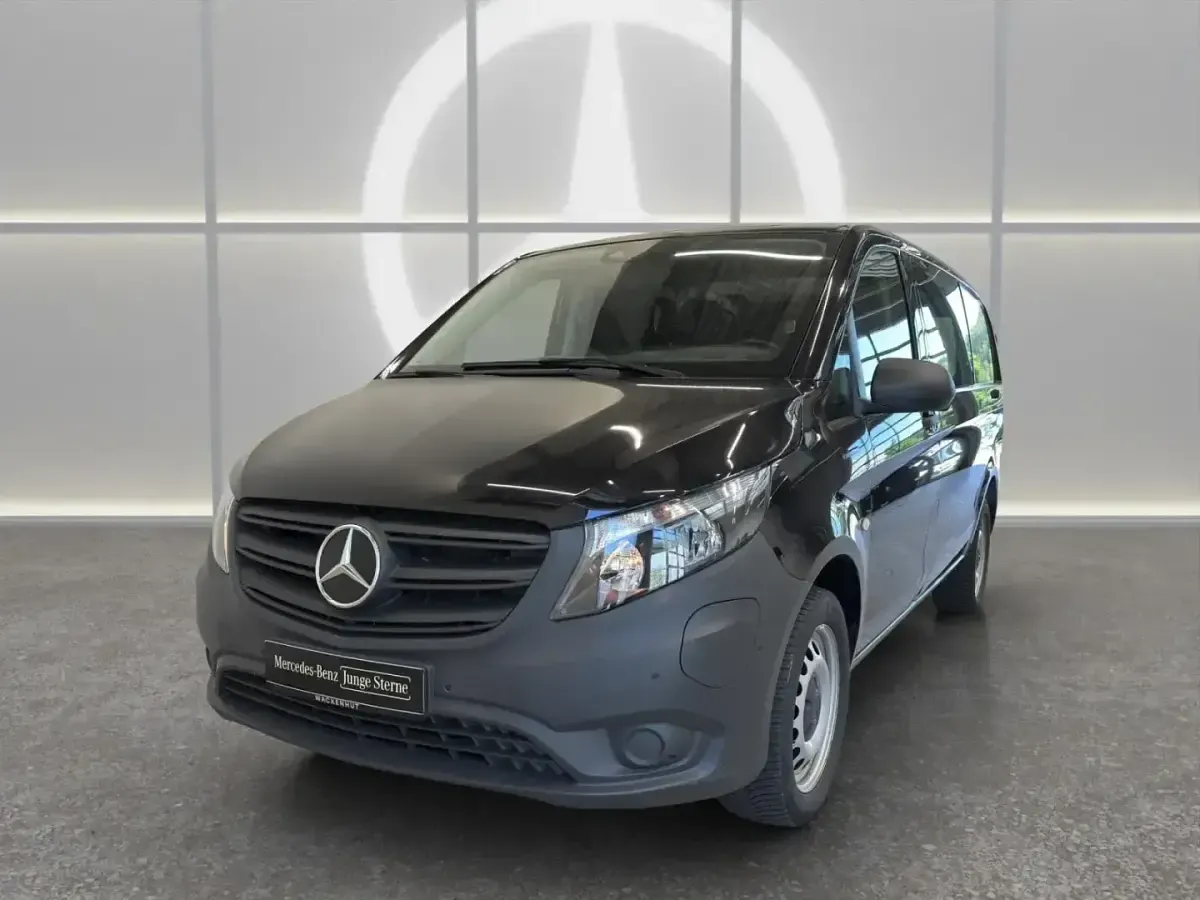 Gebraucht Mercedes e-Vito 85 kW (116 PS) 2023 Schwarz Van