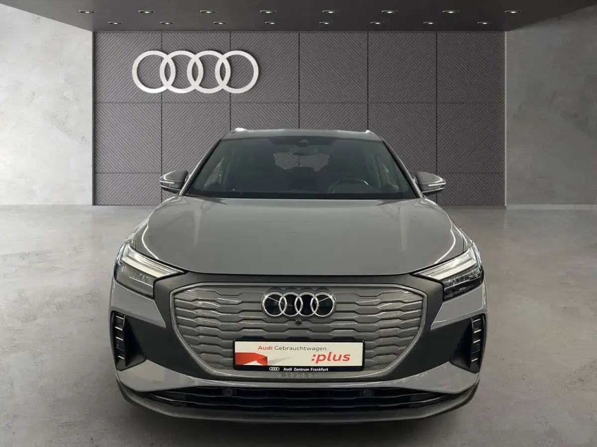 Gebraucht Audi Q4 e-tron Ambiente 150 kW (204 PS) 2023 Kieselgrau SUV