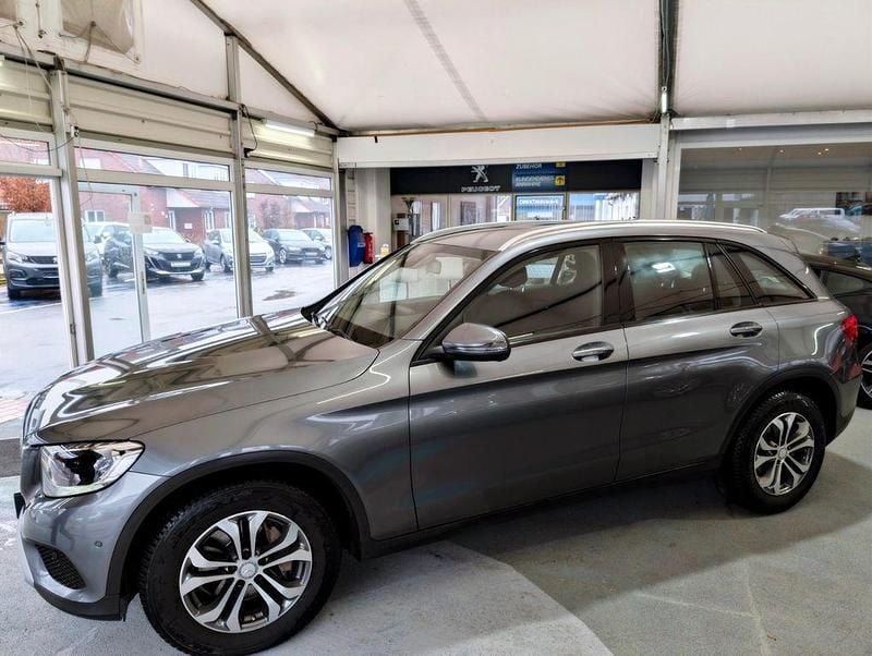 Gebraucht Mercedes GLC250 204 PS (150 kW) 2016 Grau SUV