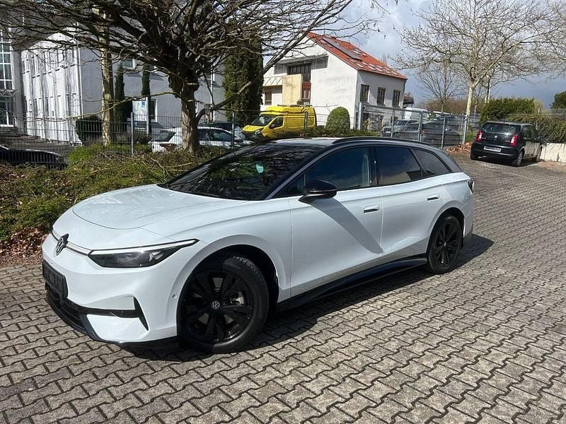 Gebraucht VW ID.7 Pro 210 kW (286 PS) 2024 Gletscherweiss Kombi