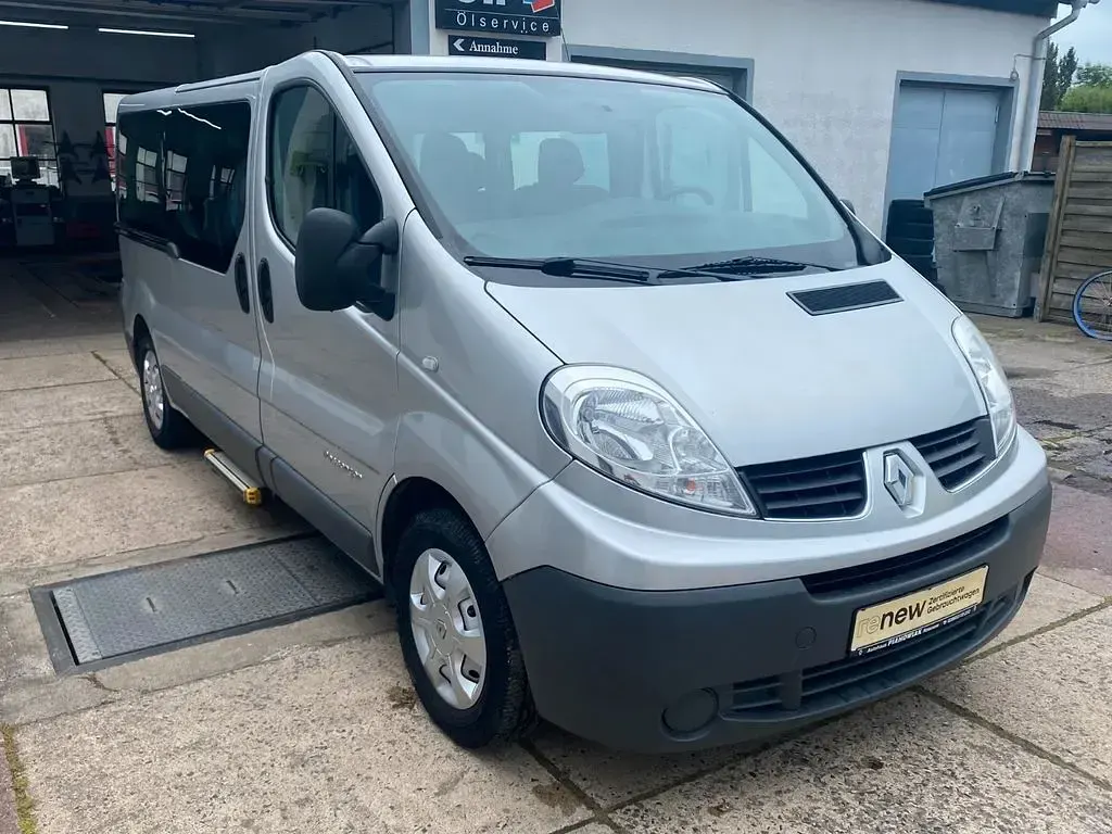 Gebraucht Renault Trafic 114 PS (83 kW) 2010 Grau Van / Kleinbus