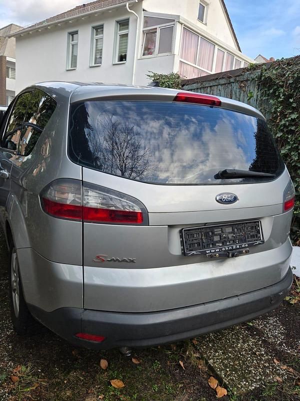 Gebraucht Ford S-MAX S 140 PS (102 kW) 2008 Silber Van / Kleinbus