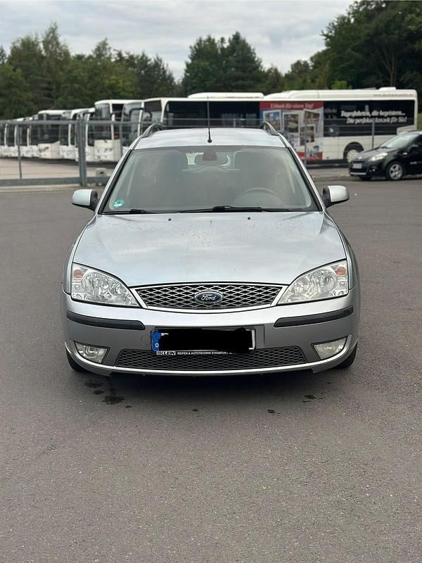 Gebraucht Ford Mondeo Ghia 131 PS (96 kW) 2005 Silber Kombi