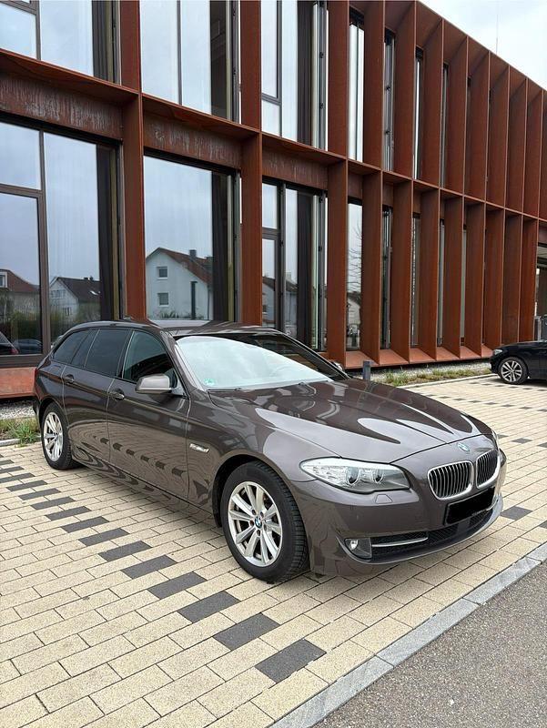 Używany BMW 520 184 KM (135 kW) 2011 Brązowy Kombi