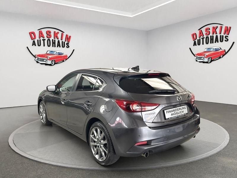 Gebraucht Mazda 3 120 PS (88 kW) 2017 Grau Limousine