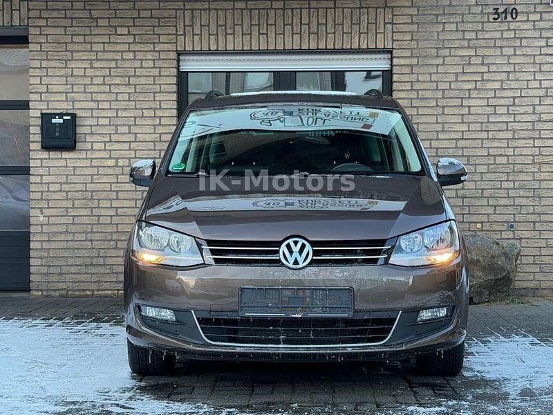 Gebraucht VW Sharan Comfortline 150 PS (110 kW) 2011 Braun Van / Kleinbus