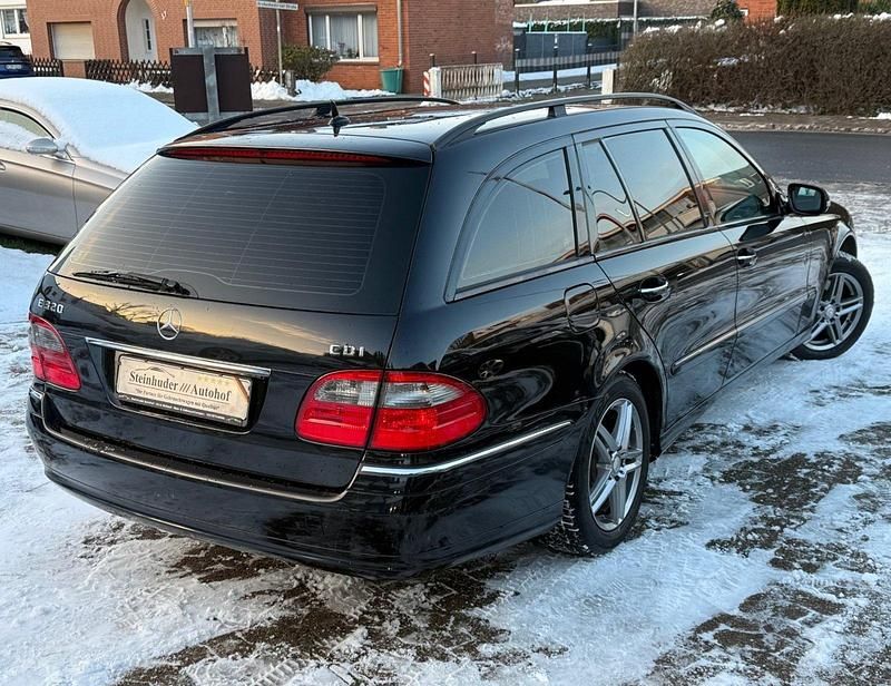 Gebraucht Mercedes E320 Elegance 224 PS (164 kW) 2006 Obsidianschwarz  metalliclack Kombi