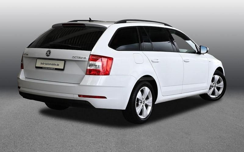 Gebraucht Skoda Octavia Soleil 116 PS (85 kW) 2019 Weiß Kombi