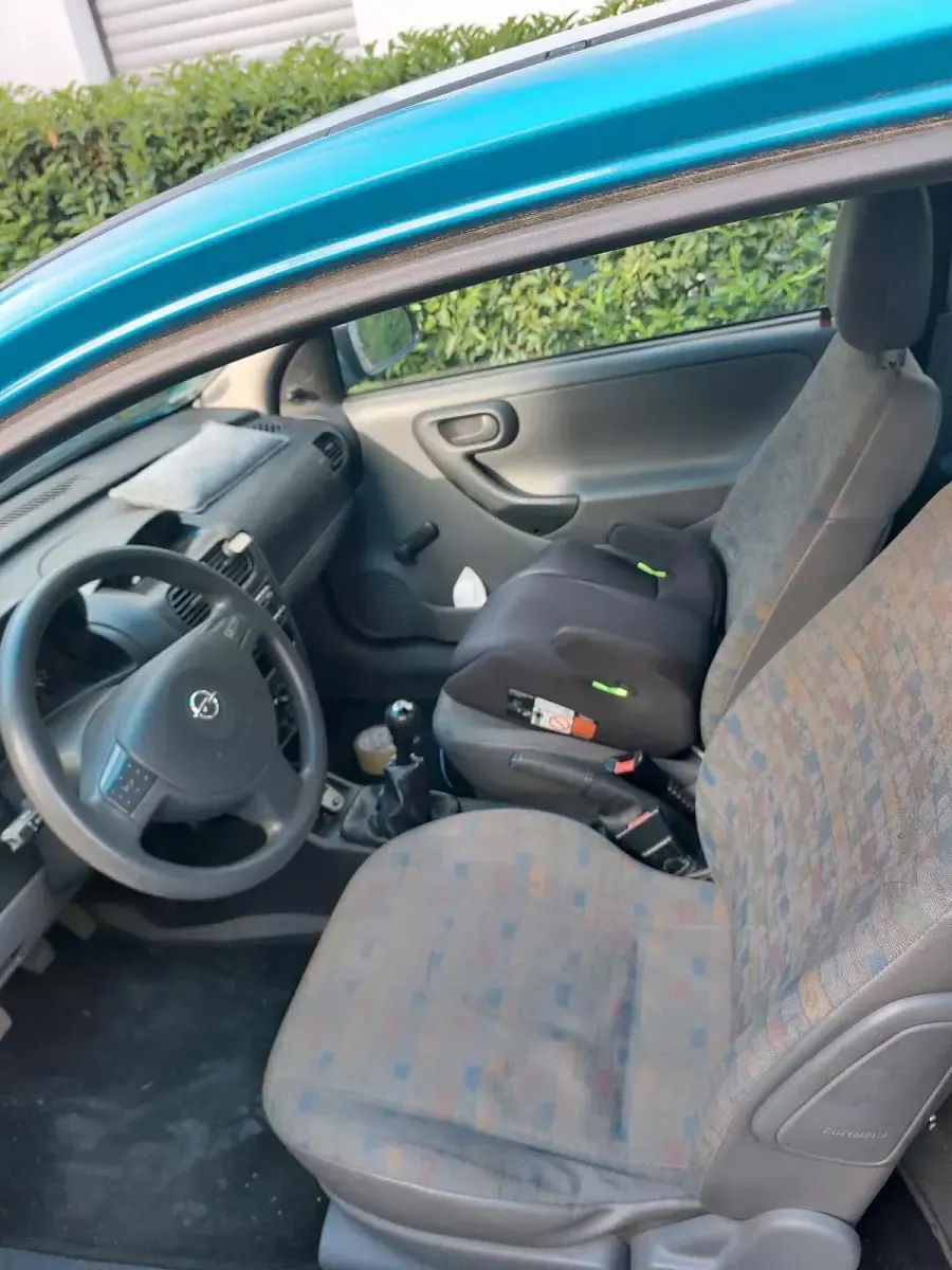 Gebraucht Opel Corsa 65 PS (47 kW) 2001 Blau Kleinwagen