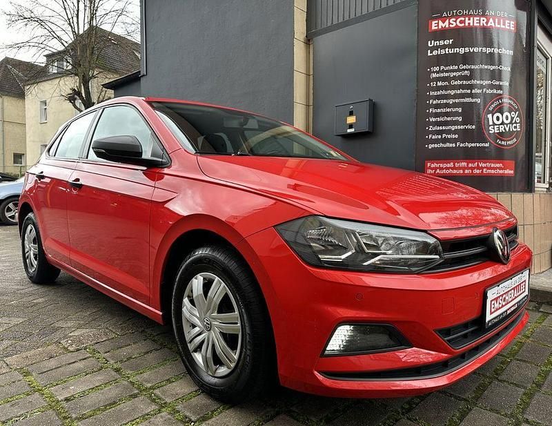 Gebraucht VW Polo 65 PS (47 kW) 2019 Rot Limousine