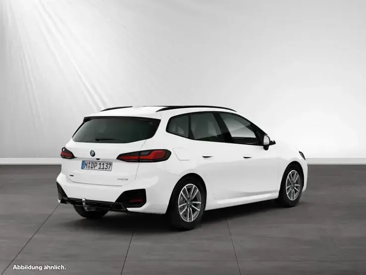 Gebraucht BMW 223 Active Tourer M Sport 218 PS (160 kW) 2025 Alpinweiss Van / Kleinbus