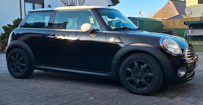Gebraucht Mini Cooper 120 PS (88 kW) 2009 Schwarz Kleinwagen