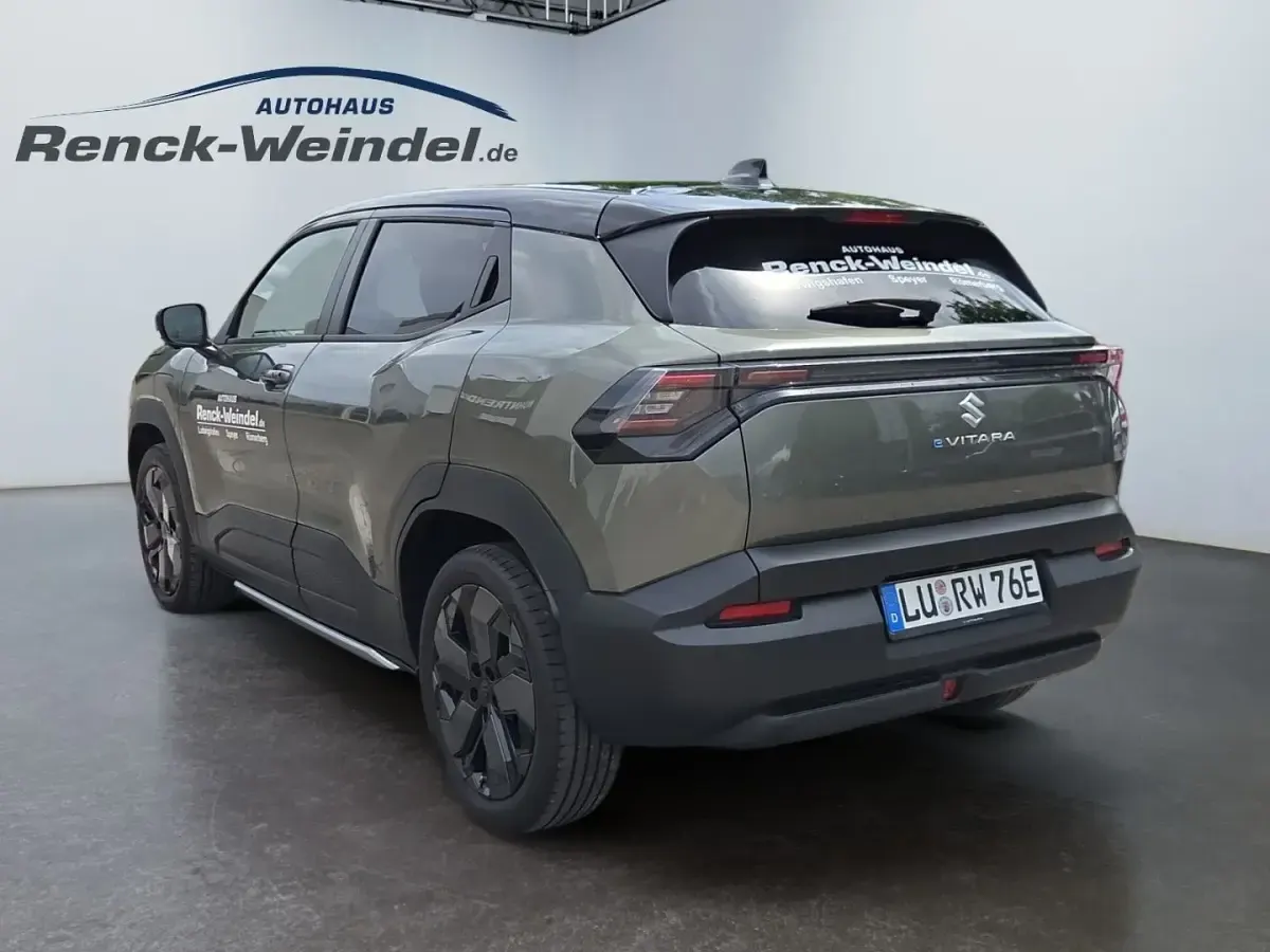 Neu Suzuki e-Vitara Comfort+ 127 kW (174 PS) 2026 Schwarz SUV