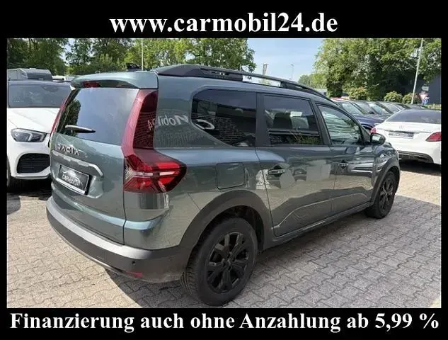 Gebraucht Dacia Jogger Extreme 101 PS (74 kW) 2024 Grün Van / Kleinbus
