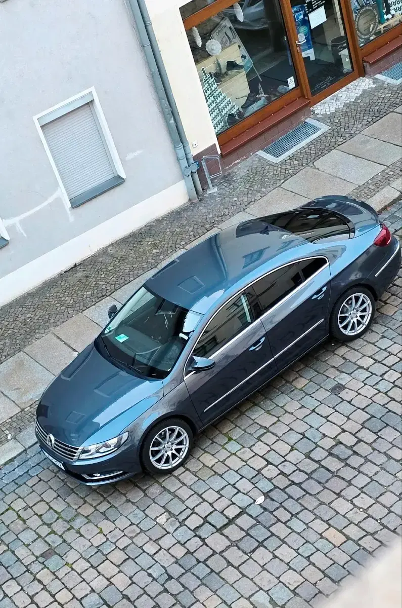 Gebraucht VW Passat 160 PS (117 kW) 2014 Grau Limousine