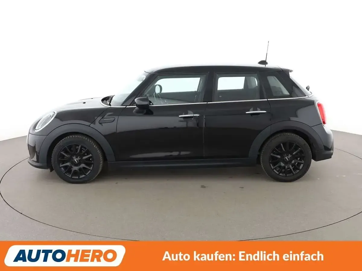Gebraucht Mini ONE 102 PS (75 kW) 2021 Midnight black Kleinwagen