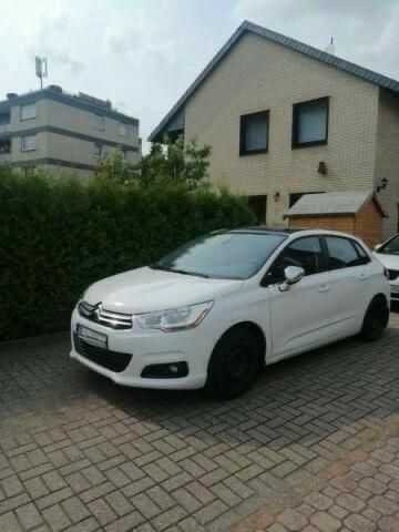Weiß Gebraucht 2013 Citroën C4 Limousine | 8.000 € (Etwas zu teuer) - Bild 1/1