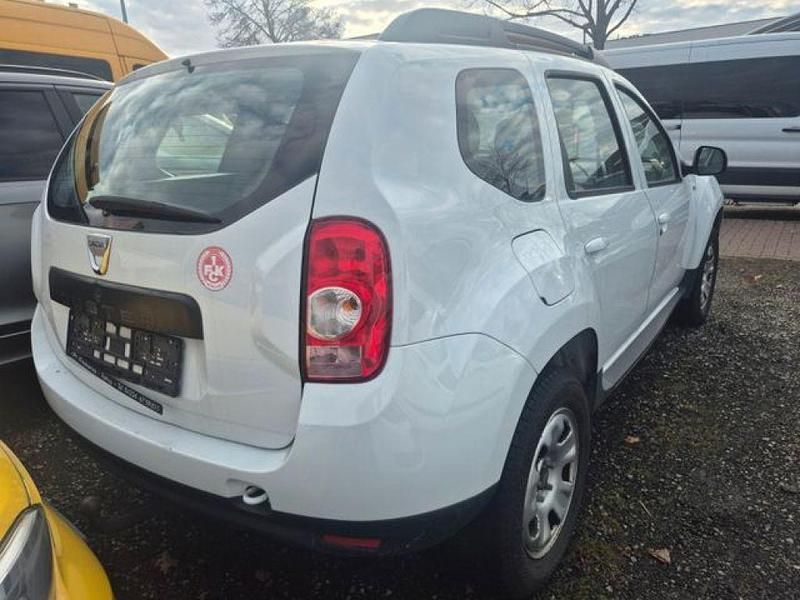 Usado Dacia Duster Lauréate 105 HP (77 kW) 2011 Branco SUV