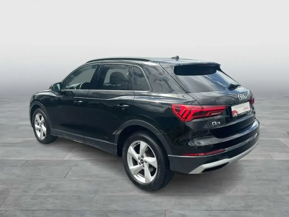 Gebraucht Audi Q3 Advanced Plus 150 PS (110 kW) 2023 Mythosschwarz metallic SUV