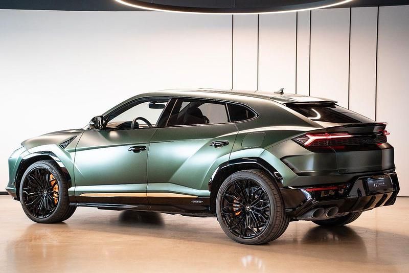 Second-hand Lamborghini Urus 799 CP (587 kW) 2025 Verde SUV