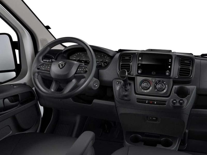 Neu Peugeot Boxer 179 PS (131 kW) 2026 Kaolin weiß Van