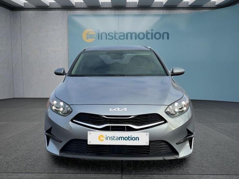 Gebraucht Kia Ceed 2024 Silber Kleinwagen