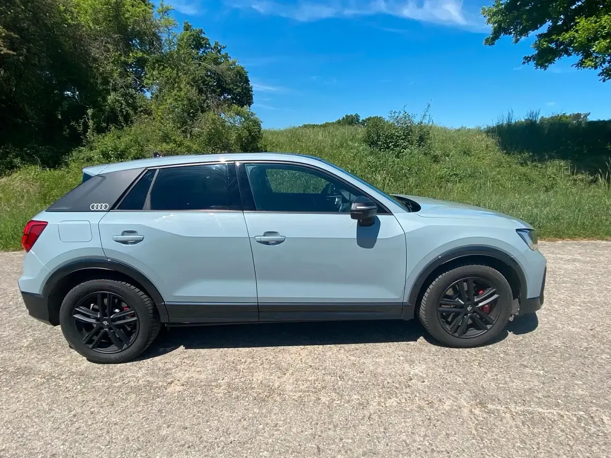 Gebraucht Audi SQ2 300 PS (220 kW) 2023 Andere farben SUV