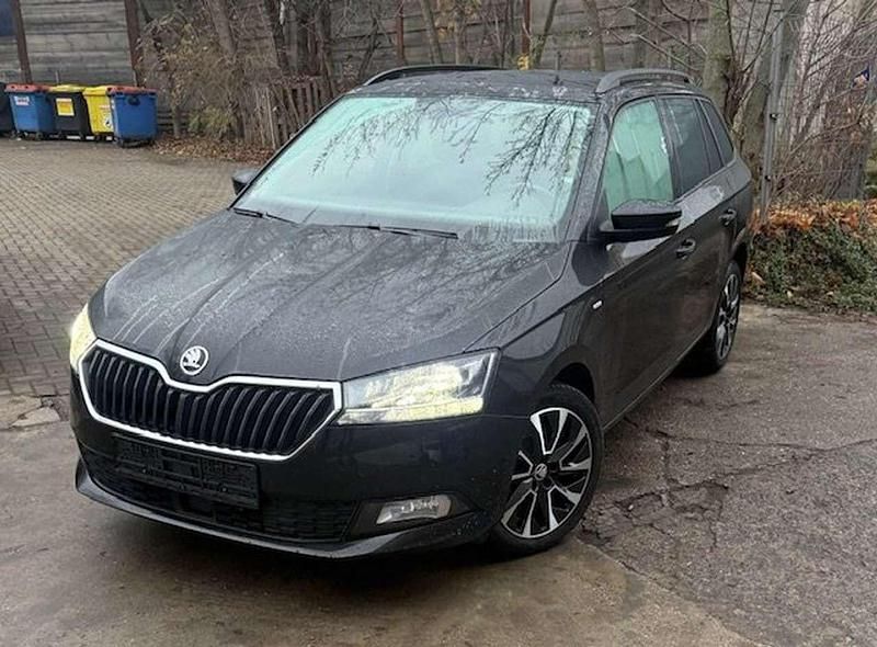 Schwarzmagic perleffekt Gebraucht 2020 Skoda Fabia Best of Kombi | 13.000 € (Fairer Preis) - Bild 1/4