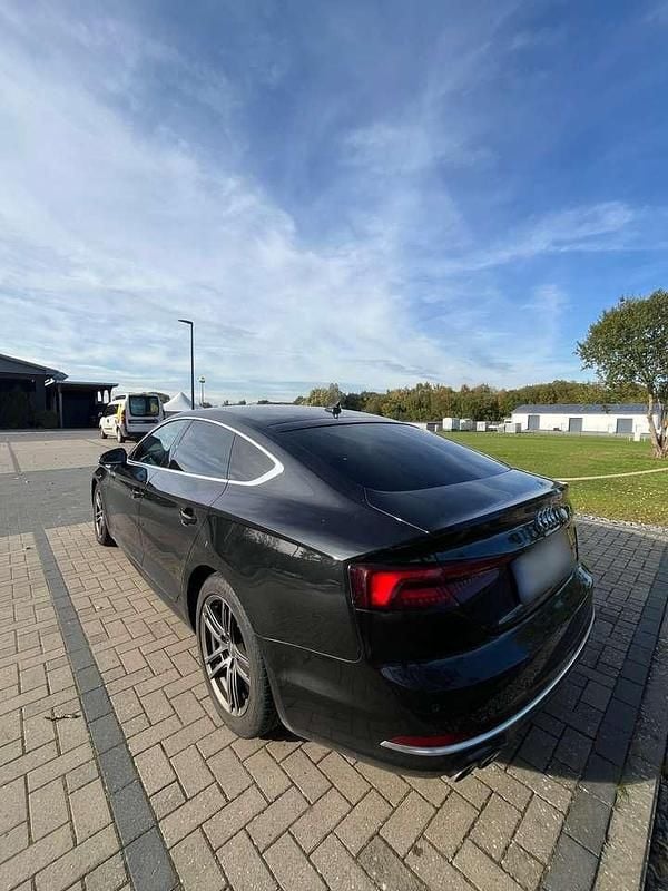 Gebraucht Audi A5 Sport 190 PS (139 kW) 2018 Schwarz Coupé