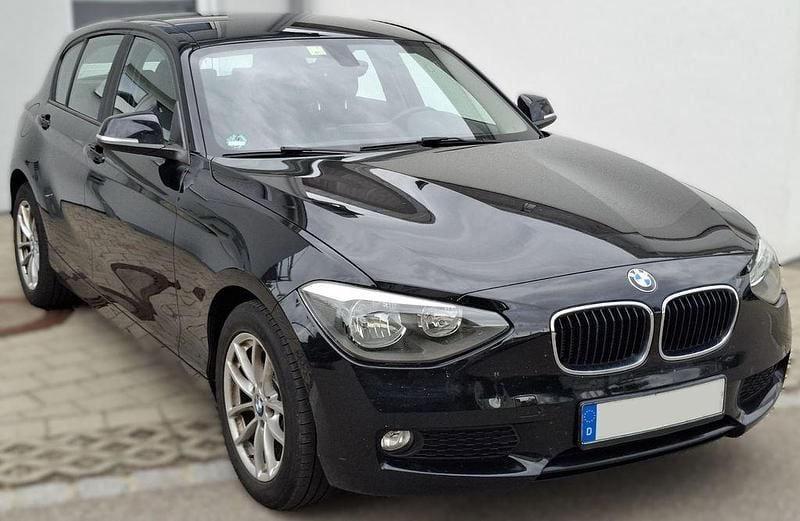 Schwarz Gebraucht 2013 BMW 114 Advantage Kleinwagen | 6.700 € (Guter Preis) - Bild 1/4