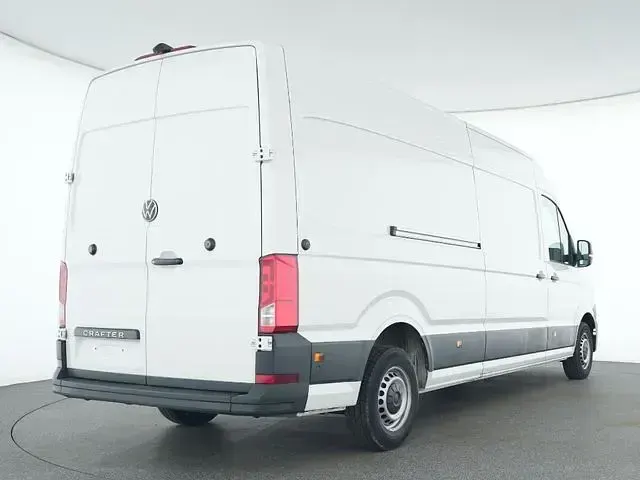 Gebraucht VW Crafter 140 PS (102 kW) 2025 Weiss / candy weiss Van