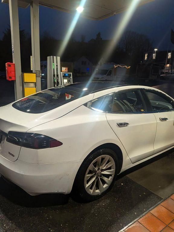 Gebraucht Tesla Model S 309 kW (421 PS) 2017 Weiß Kleinwagen