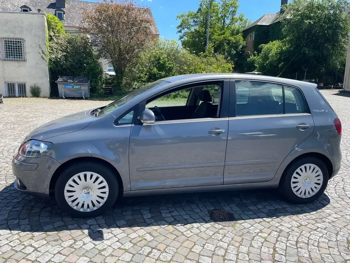 Gebraucht VW Golf Plus Cross 102 PS (75 kW) 2007 United grey metallic Kleinwagen