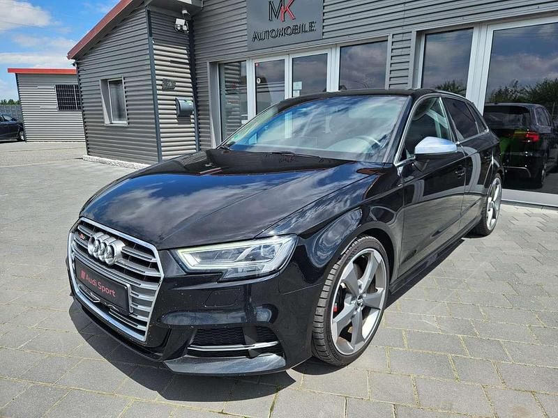 Gebraucht Audi S3 310 PS (228 kW) 2018 Mythosschwarz metallic Limousine