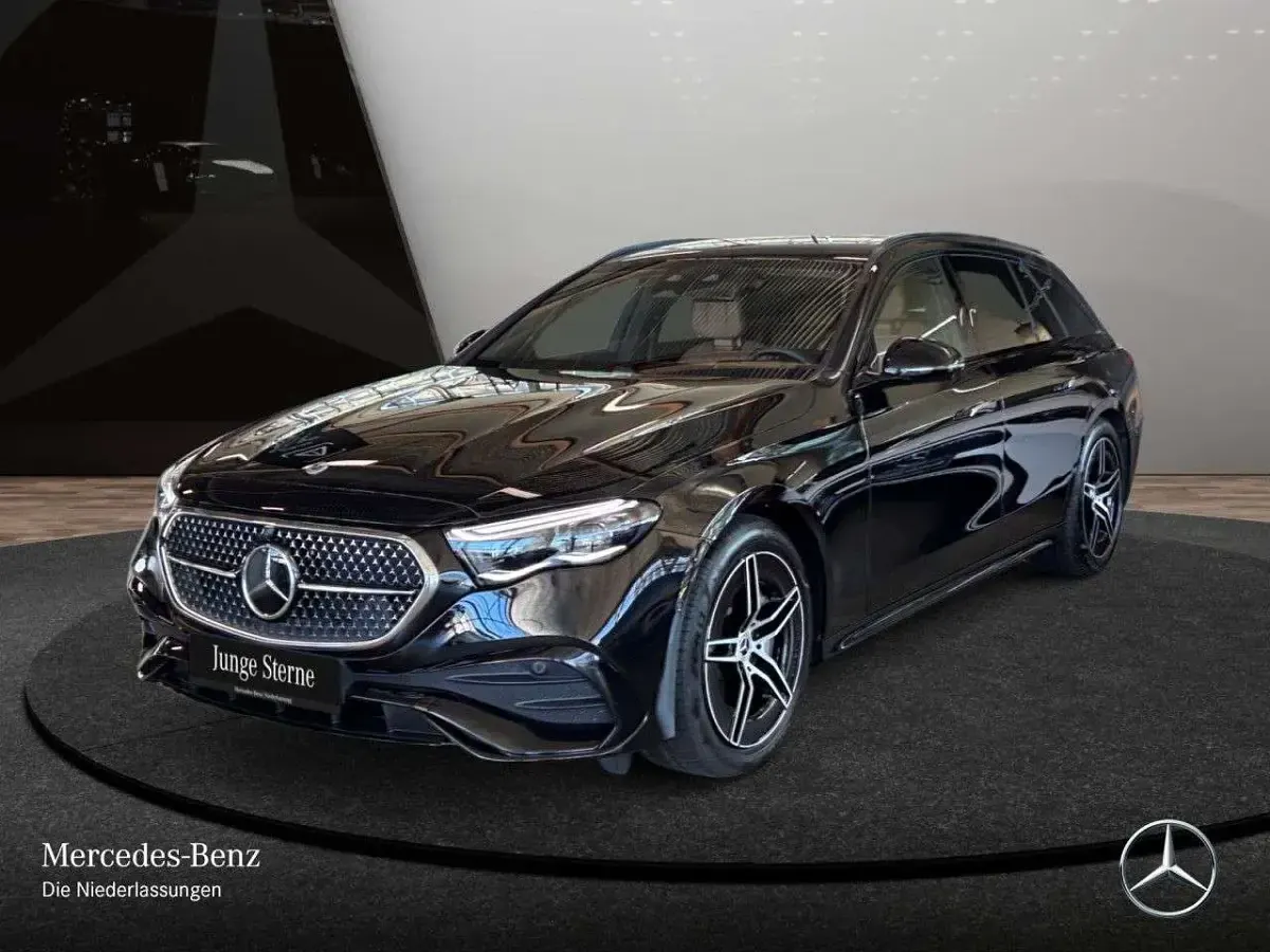 Gebraucht Mercedes E300 AMG 197 PS (144 kW) 2025 Schwarz Limousine