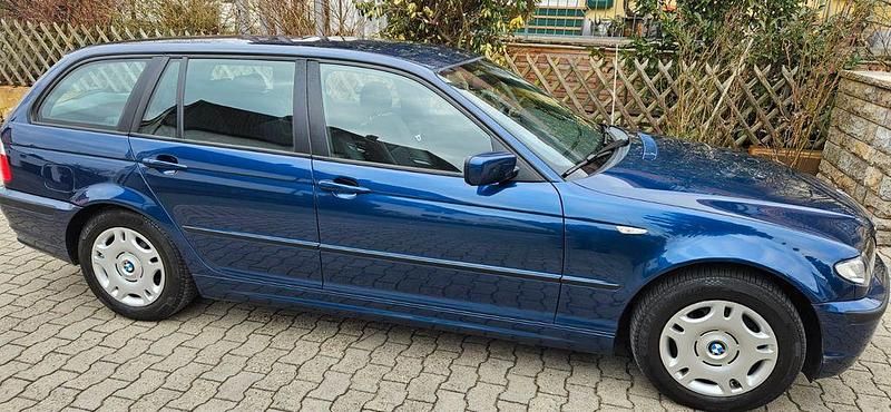 Gebraucht BMW 318 Exclusive 116 PS (85 kW) 2003 Blau Kombi