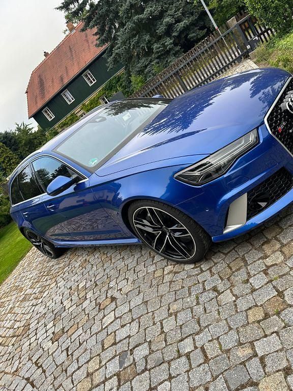 Blau Gebraucht 2017 Audi RS6 Performance Kombi | 63.500 € (Guter Preis) - Bild 1/4