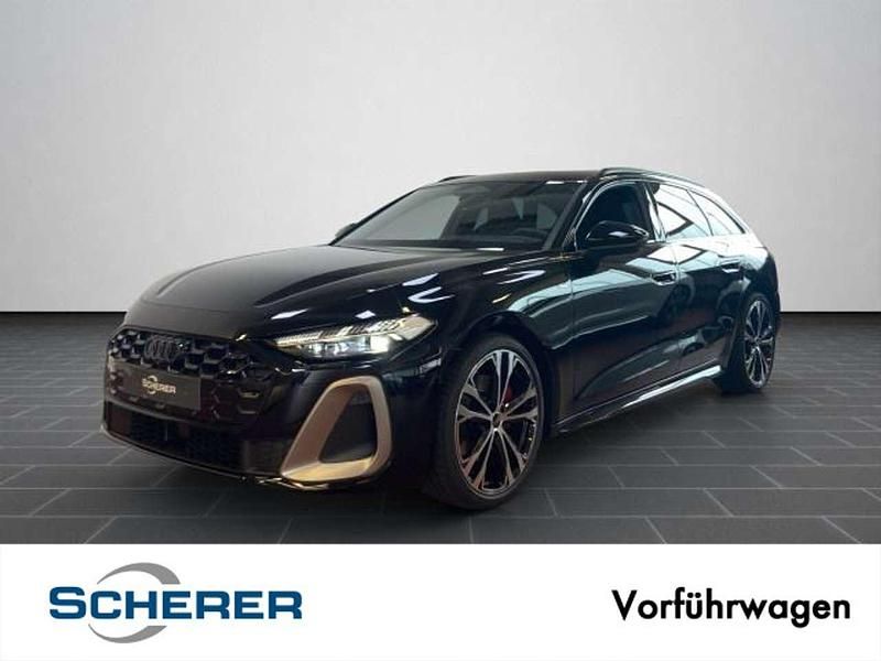 Mythosschwarz metallic Gebraucht 2025 Audi A5 Ambiente Coupé | 66.990 € (Teuer) - Bild 1/4