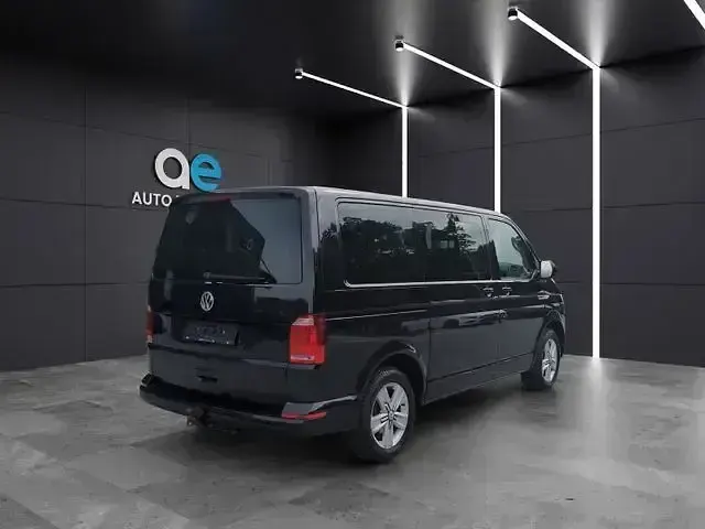 Gebraucht VW Multivan 150 PS (110 kW) 2016 Schwarz Van / Kleinbus