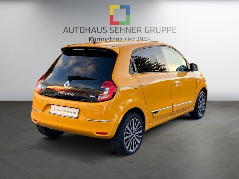 Gebraucht Renault Twingo Intens 60 kW (82 PS) 2022 Mangogelb (gelb) Kleinwagen