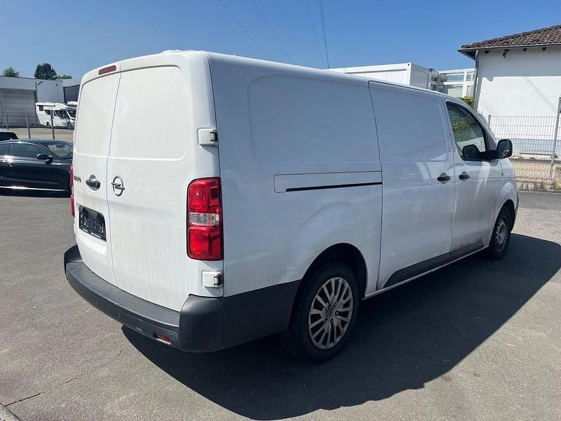 Gebraucht Opel Vivaro Edition 144 PS (105 kW) 2022 Weiß Van / Kleinbus