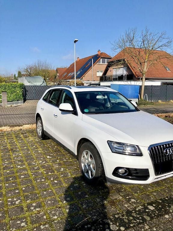 Weiß Gebraucht 2017 Audi Q5 Ambiente SUV | 18.000 € (Superpreis) - Bild 1/4