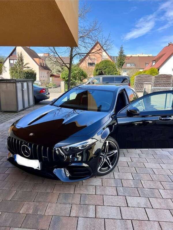 Schwarz Gebraucht 2023 Mercedes A45 AMG AMG Kleinwagen | 49.900 € (Superpreis) - Bild 1/4