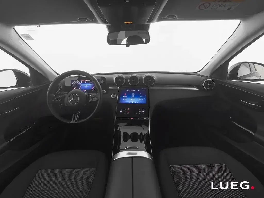 Gebraucht Mercedes C220 200 PS (147 kW) 2023 Schwarz Limousine
