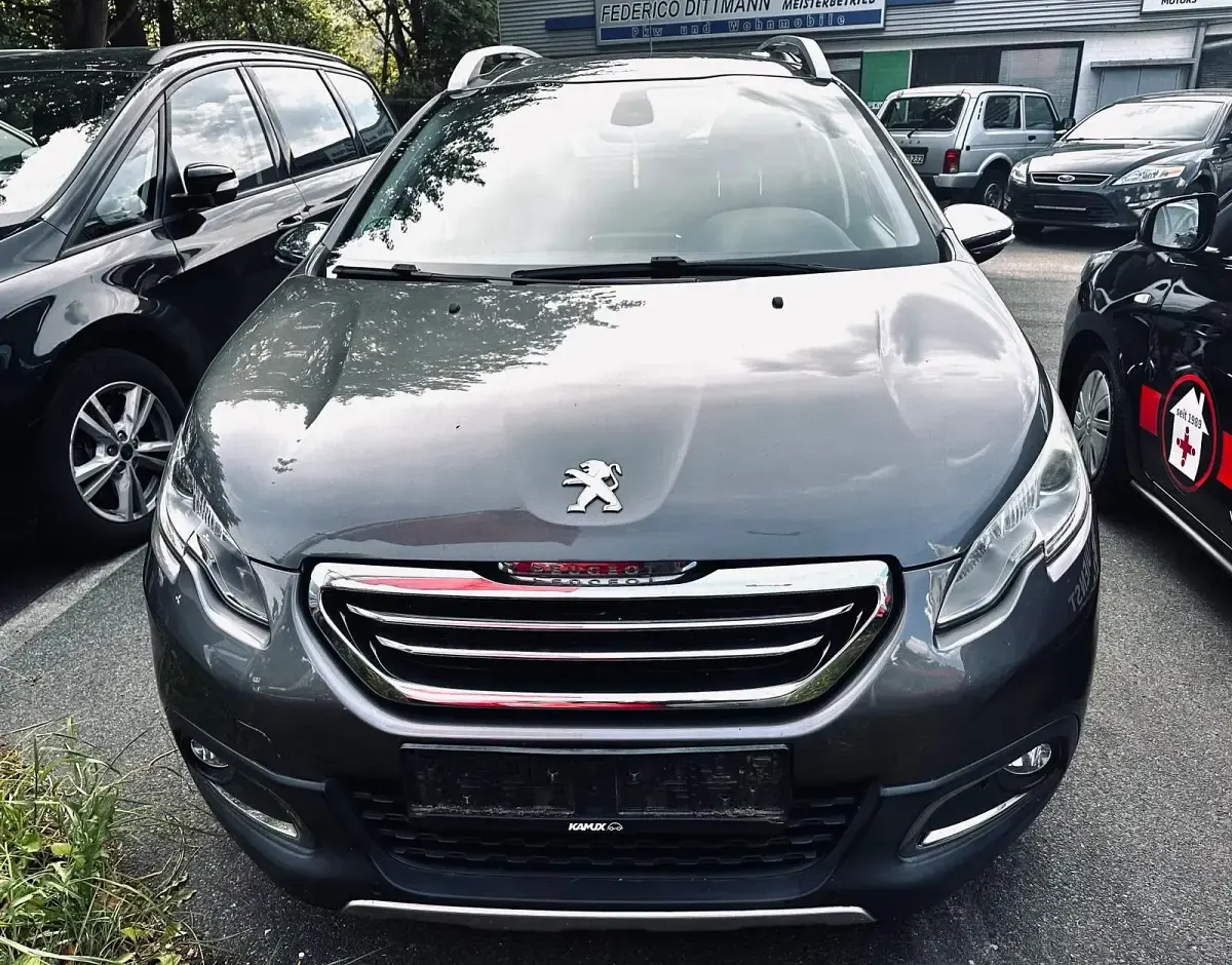 Gebraucht Peugeot 2008 92 PS (67 kW) 2015 Grau SUV